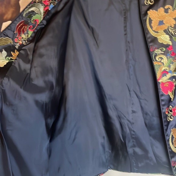 Neiman Marcus Exclusive 100% Silk, Embroidered Floral 2X Jacket - Picture 4 of 6